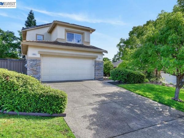 1857 Greenlaw Way, Folsom, CA 95630
