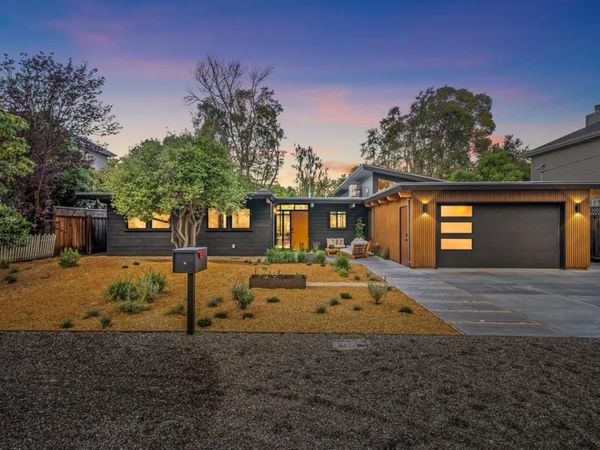 748 Kendall Avenue, Palo Alto, CA 94306