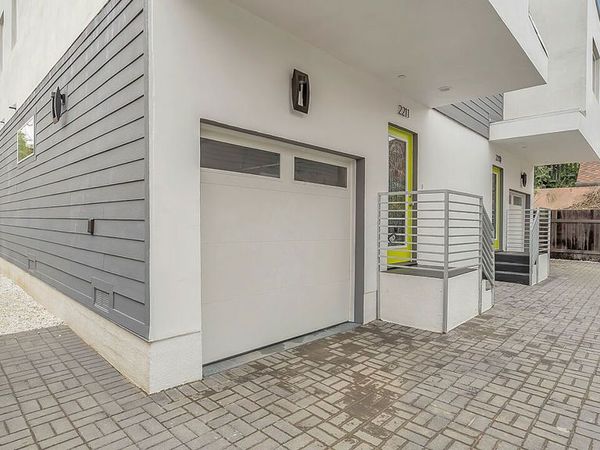 2211 6th Avenue, Unit 1/2, Los Angeles, CA 90018