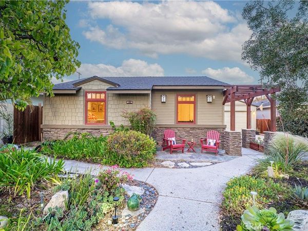 386 Los Altos Avenue, Long Beach, CA 90814