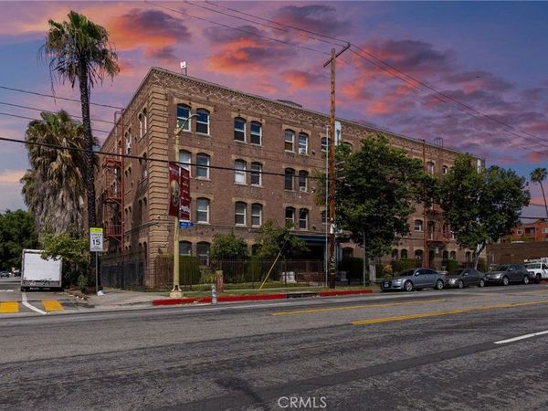 4125 S Figueroa, Unit 202, Los Angeles, CA 90037