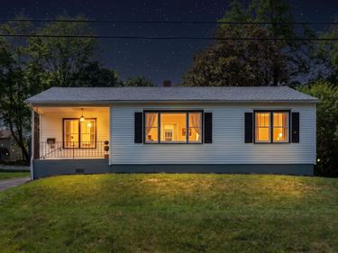 720 CHERRY HILL DR , Staunton, VA 24401