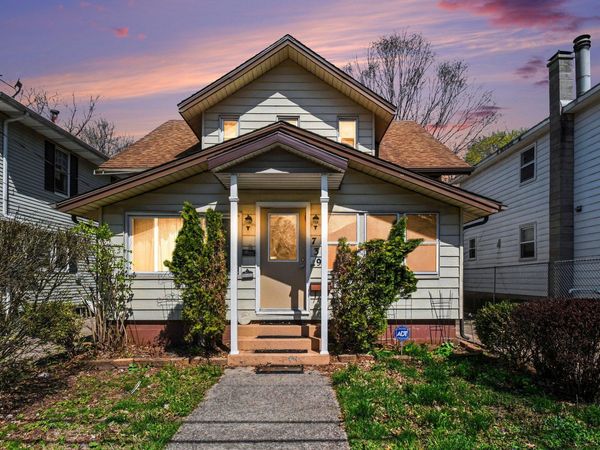 739 Maple Street, Niles, MI 49120