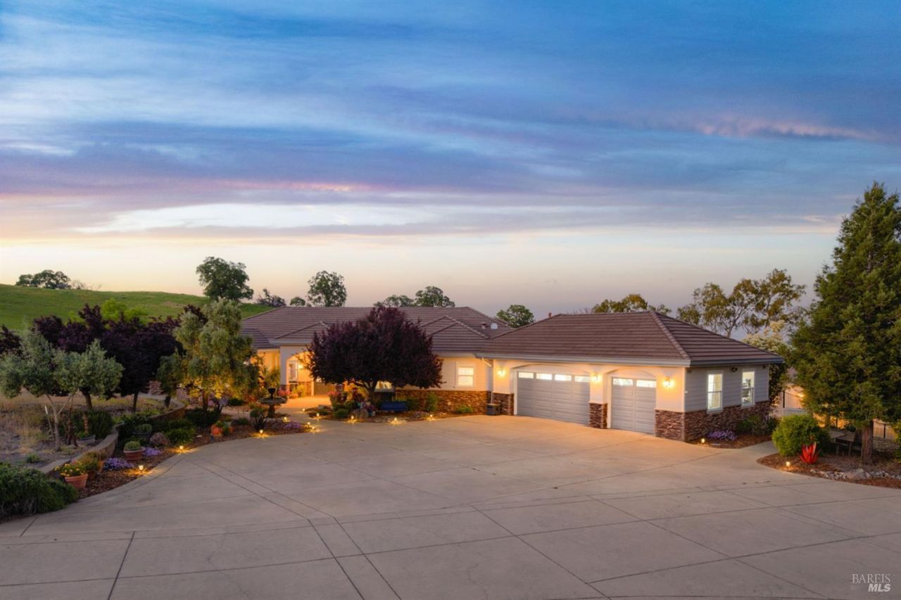 7959 Linda Vista Road, Vacaville, CA 95688 Main Photo