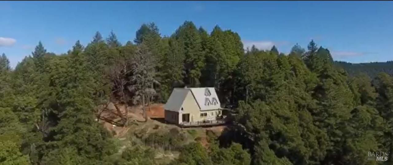 37600 N Hwy 101, Laytonville, CA 95454 Main Photo