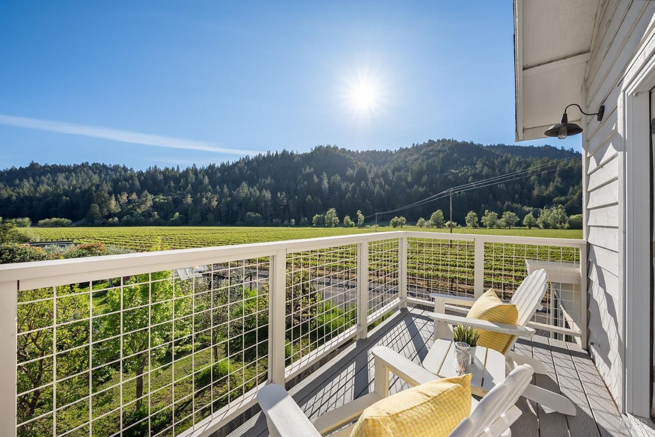 16530 Laughlin Road, Guerneville, CA 95446 Main Photo