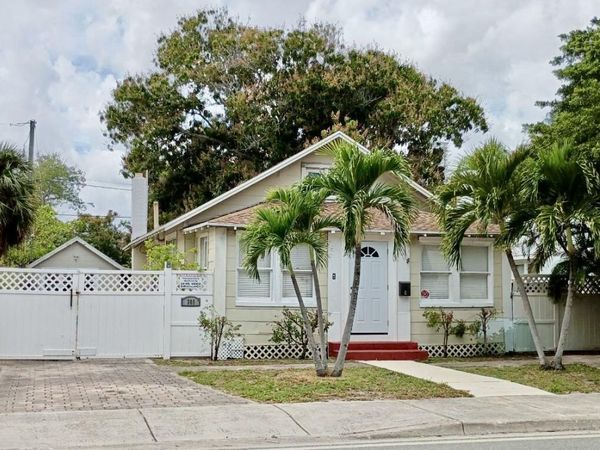 205 S Federal Highway, Lake Worth Beach, FL 33460