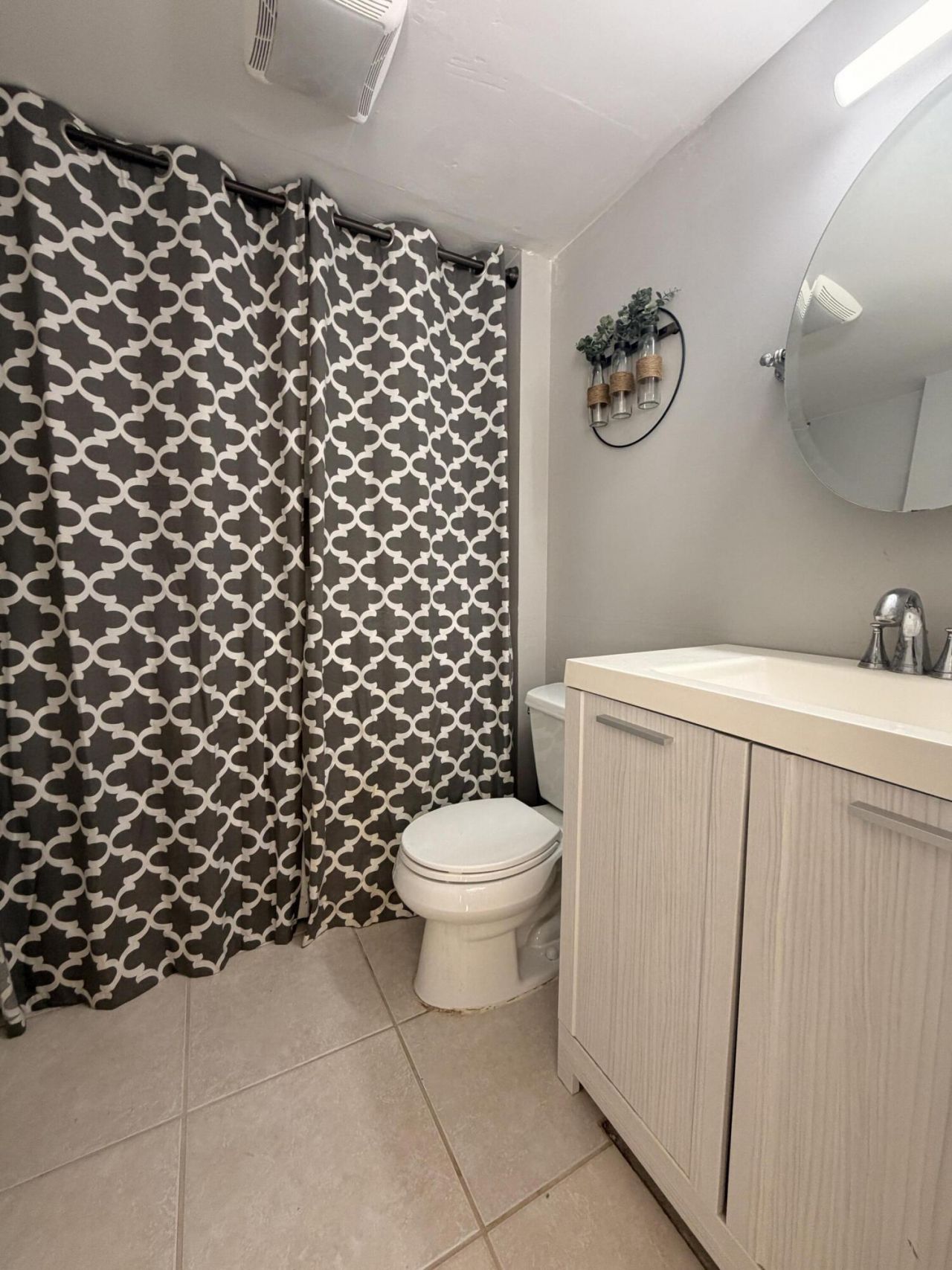 812 8th Way, West Palm Beach, FL 33407 Photo