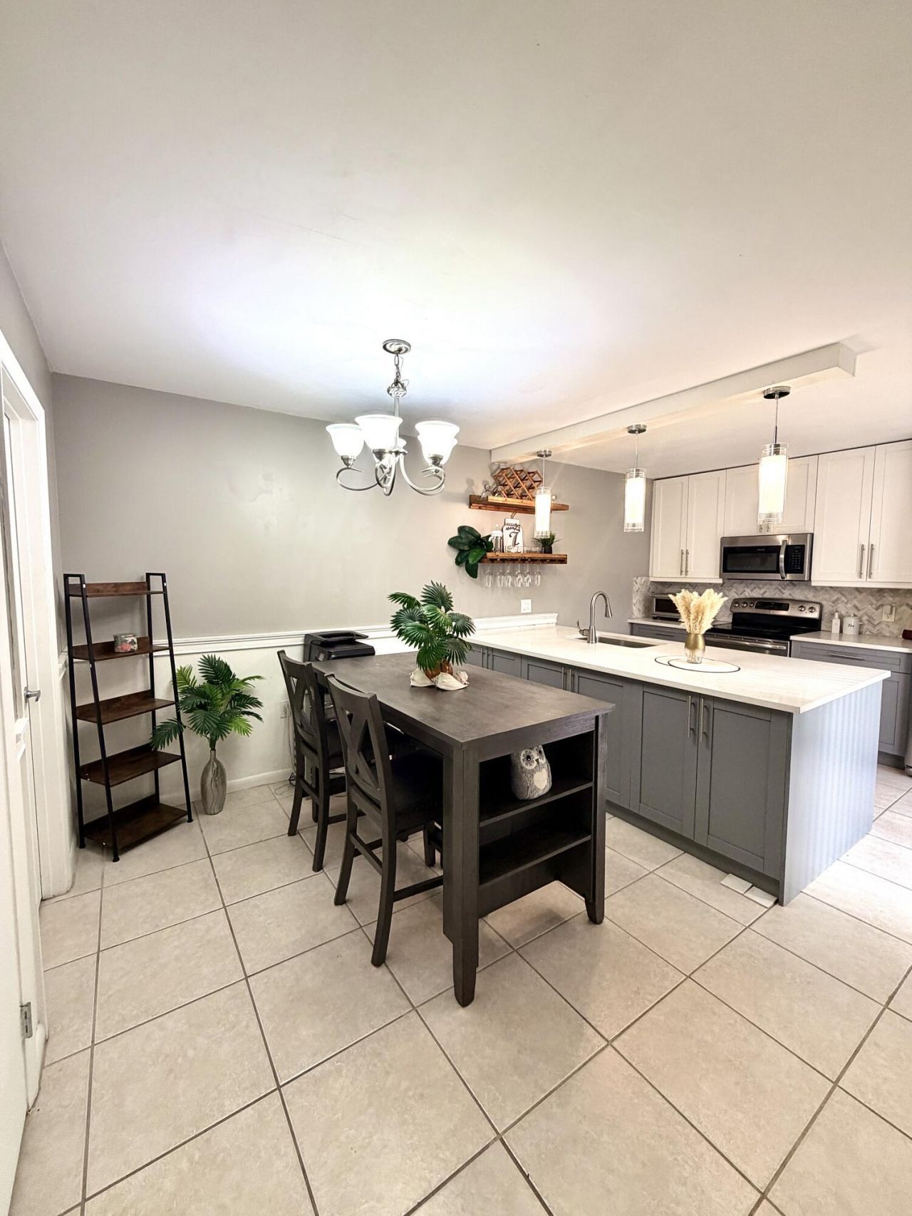 812 8th Way, West Palm Beach, FL 33407 Photo