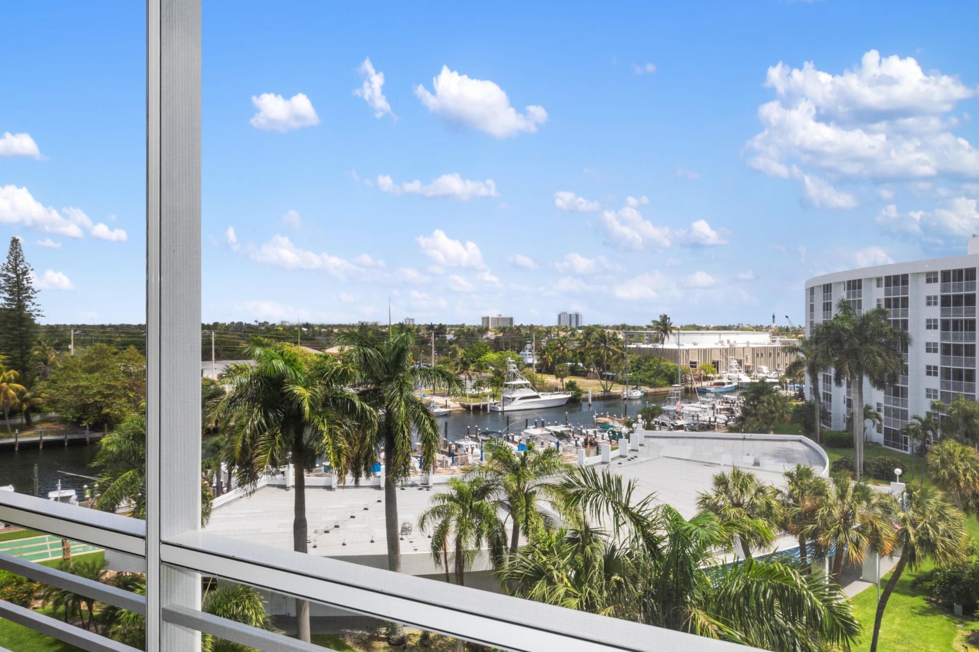 2731 NE 14th Street Causeway Ne, Unit Apt 612, Pompano Beach, FL 33062 Photo