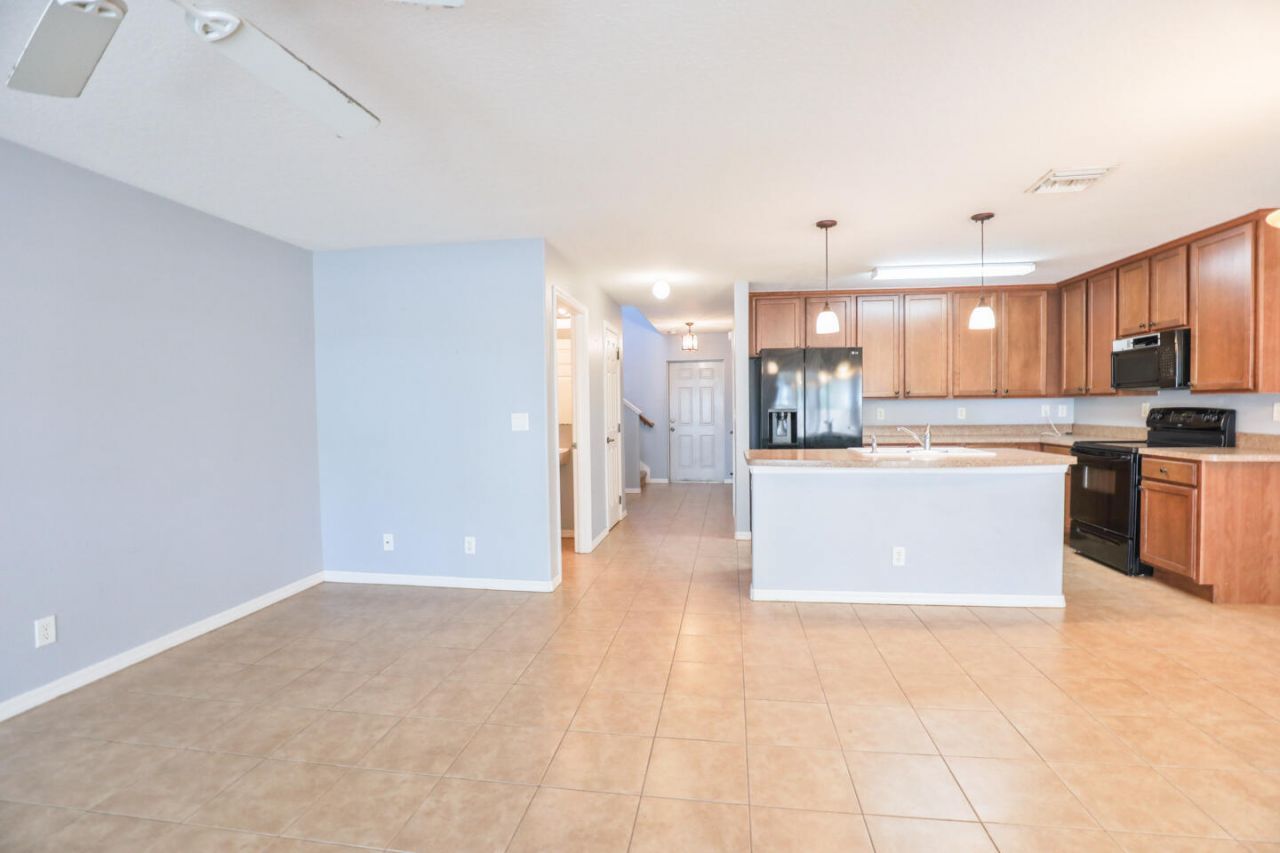 5064 NW Coventry Circle, Port Saint Lucie, FL 34986 Photo