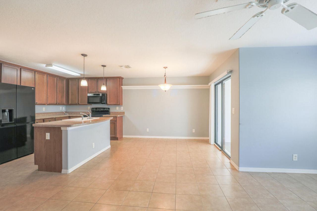 5064 NW Coventry Circle, Port Saint Lucie, FL 34986 Photo