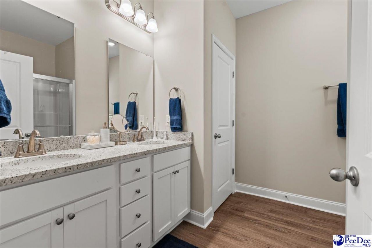 1423 Bourbon Drive Photo 34