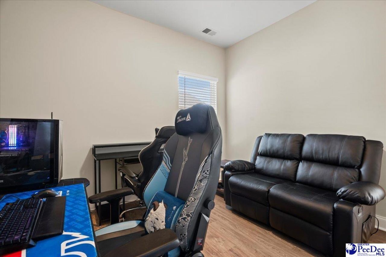 1423 Bourbon Drive Photo 9