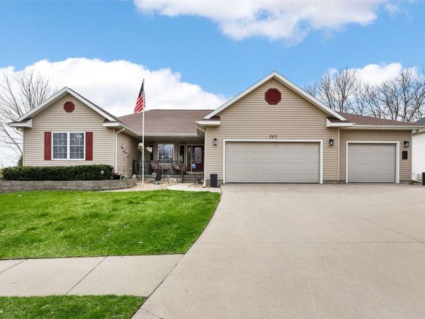 327 Hillview Drive SE, Mt Vernon, IA 52314