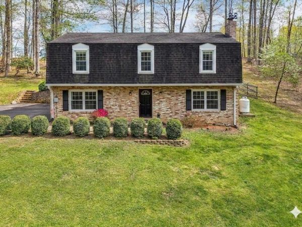 1764 Hidden Forest DR, Goodview, VA 24095