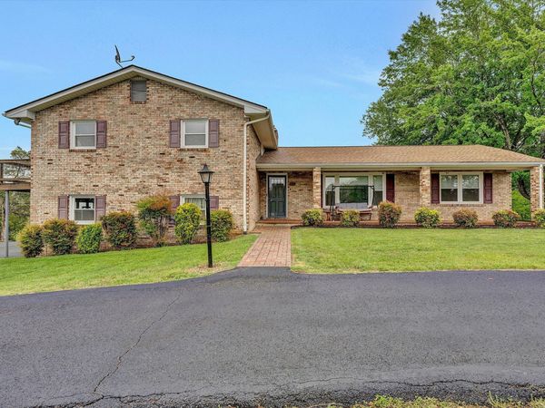 10596 Lee Hwy, Fincastle, VA 24090