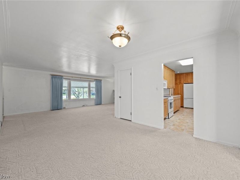 6617 Kingswood Drive, Mayfield Heights, OH 44124 Photo 10