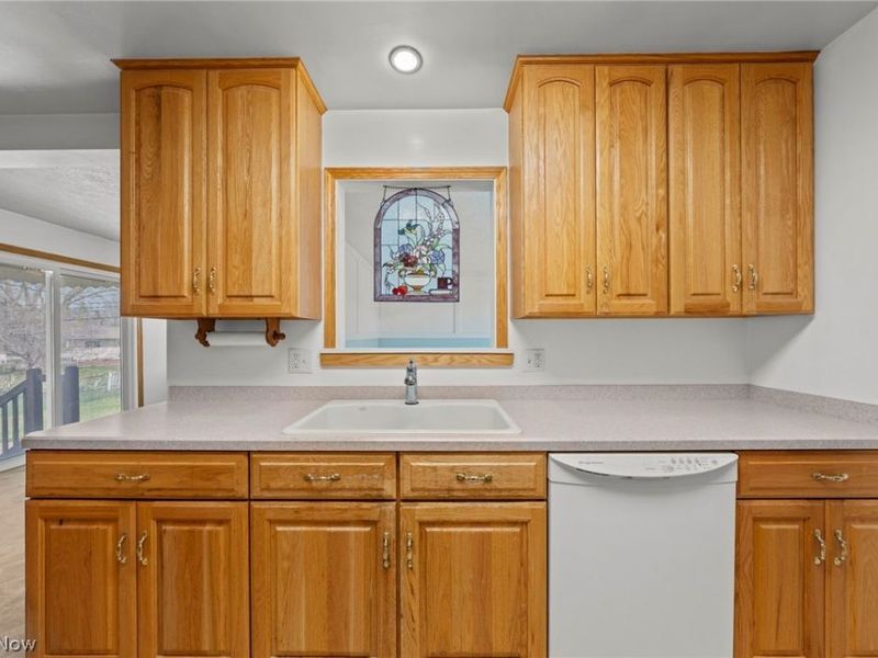 6617 Kingswood Drive, Mayfield Heights, OH 44124 Photo 13