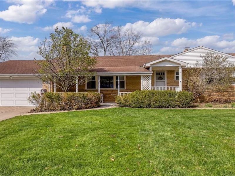 6617 Kingswood Drive, Mayfield Heights, OH 44124 Photo 2