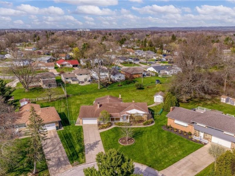 6617 Kingswood Drive, Mayfield Heights, OH 44124 Photo 3