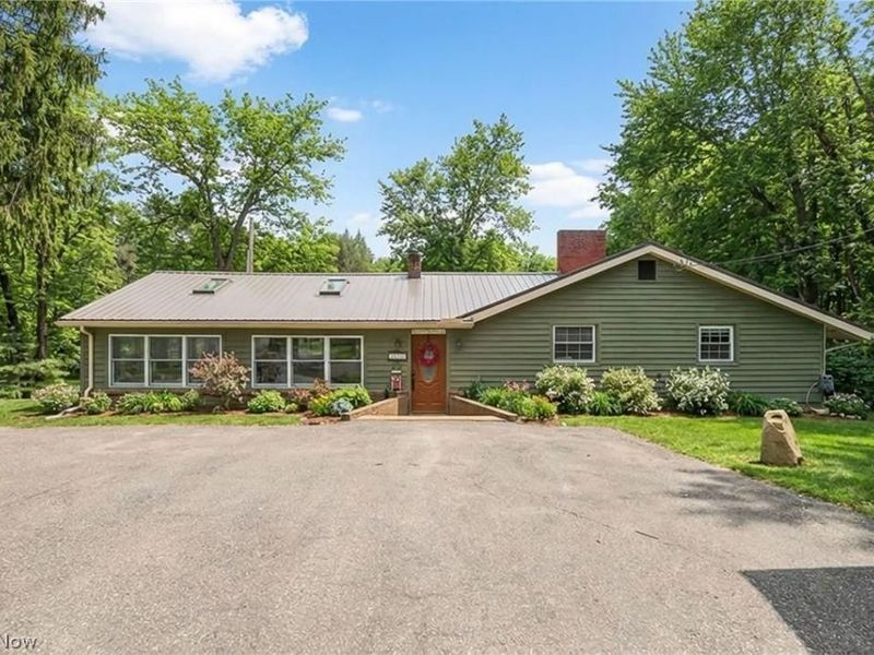 15720 Jug Road, Burton, OH 44021 Photo 1