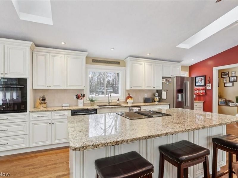 15720 Jug Road, Burton, OH 44021 Photo 8