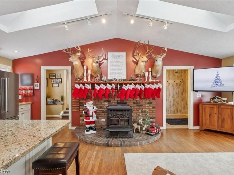 15720 Jug Road, Burton, OH 44021 Photo 9