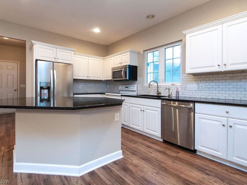 1075 Greenwood Court, Medina, OH 44256 Photo 10