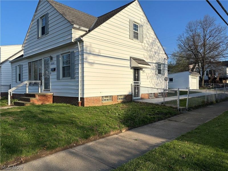 13500 Oakview Boulevard, Garfield Heights, OH 44125 Photo 4