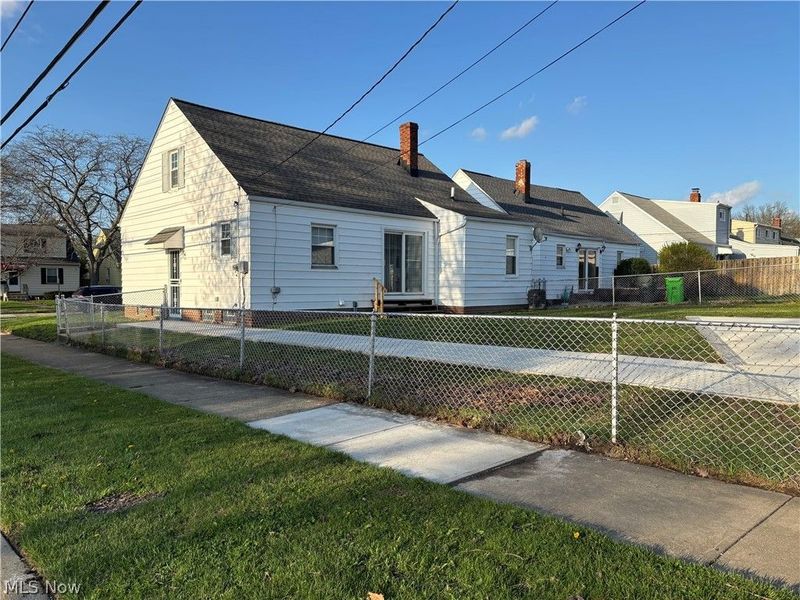 13500 Oakview Boulevard, Garfield Heights, OH 44125 Photo 5