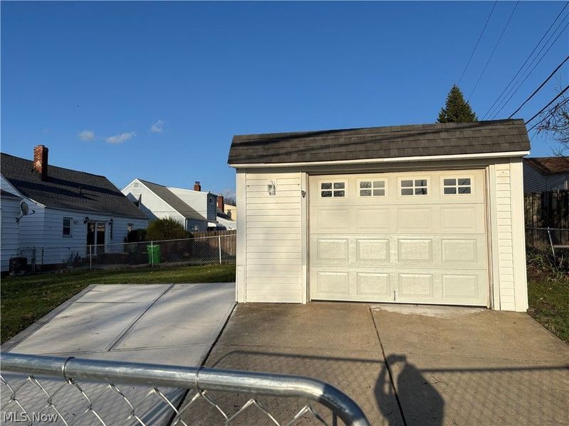 13500 Oakview Boulevard, Garfield Heights, OH 44125 Photo 6