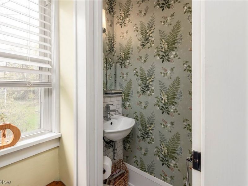 2265 Grandview Avenue, Cleveland Heights, OH 44106 Photo 19