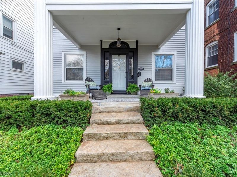 2265 Grandview Avenue, Cleveland Heights, OH 44106 Photo 2