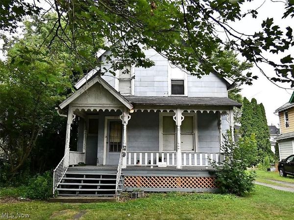 855 Adams Avenue NW, Warren, OH 44483