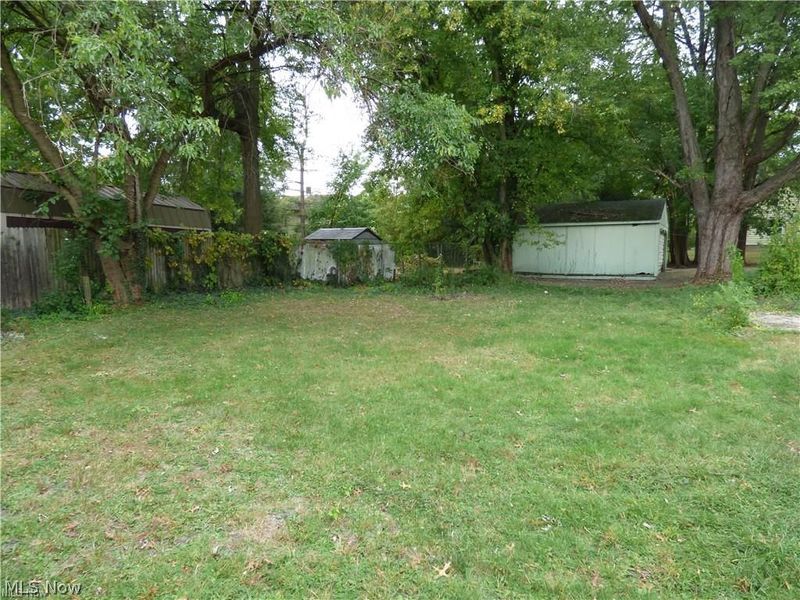 855 Adams Avenue NW, Warren, OH 44483 Photo 13