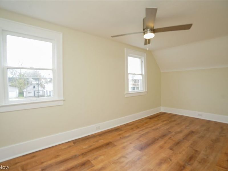 1069 Buena Vista Avenue NE, Warren, OH 44483 Photo 13