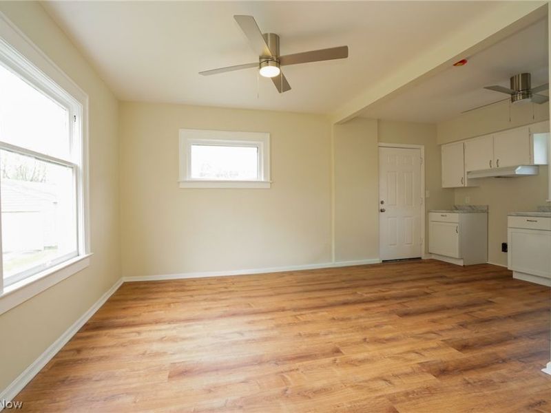 1069 Buena Vista Avenue NE, Warren, OH 44483 Photo 16