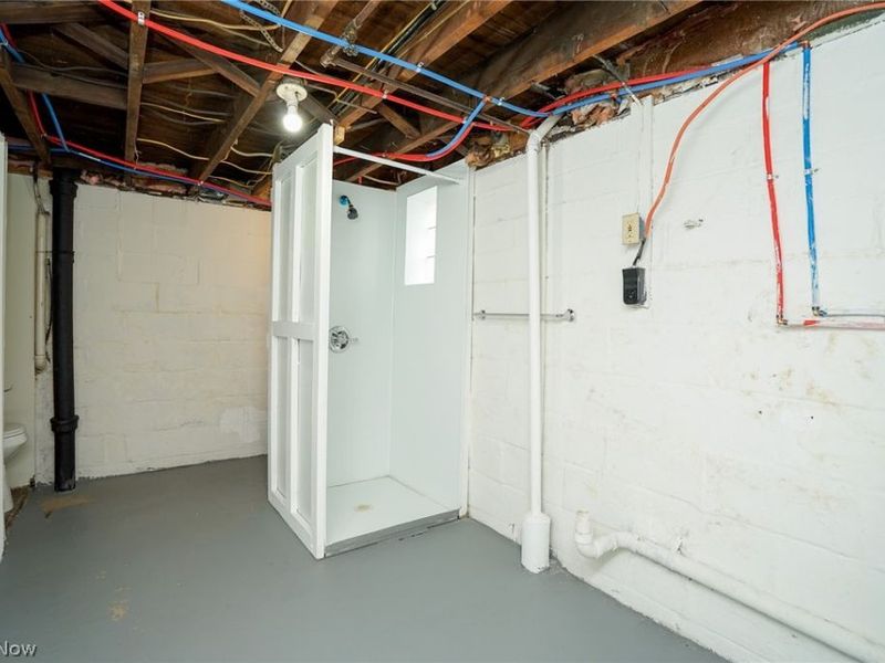 1069 Buena Vista Avenue NE, Warren, OH 44483 Photo 24