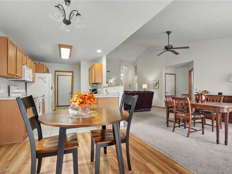 3060 Somerset Drive, Akron, OH 44312 Photo 10