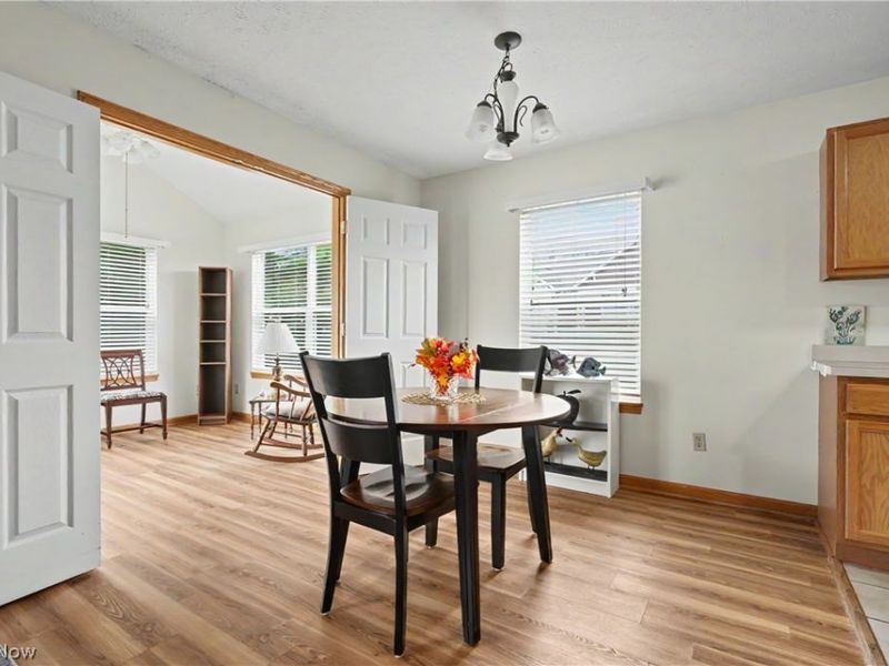 3060 Somerset Drive, Akron, OH 44312 Photo 12