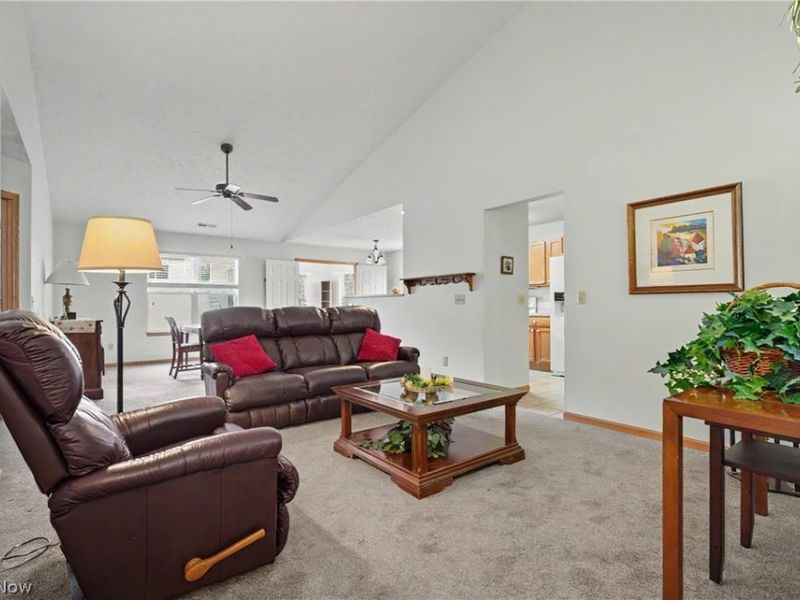 3060 Somerset Drive, Akron, OH 44312 Photo 2