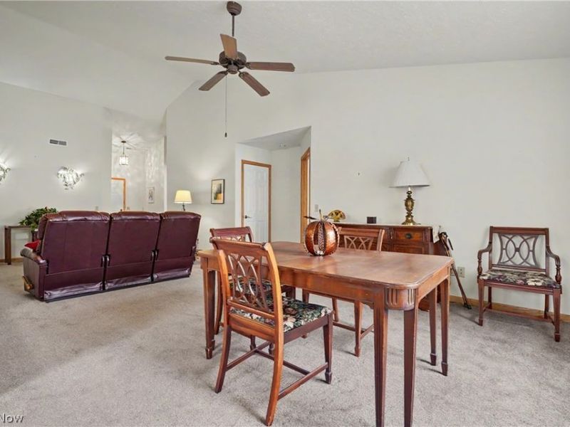 3060 Somerset Drive, Akron, OH 44312 Photo 9