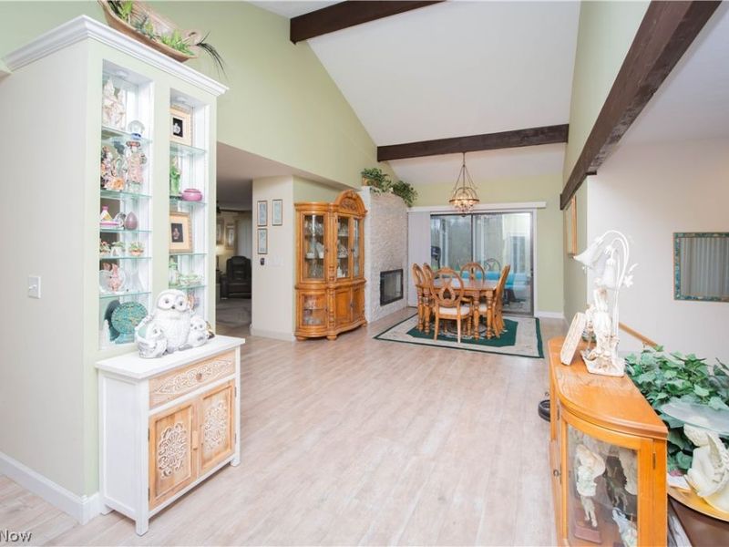 635 Glen Eden Court, Aurora, OH 44202 Photo 2