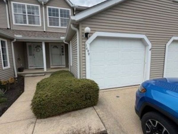 1699 Red Maple Court, Streetsboro, OH 44241
