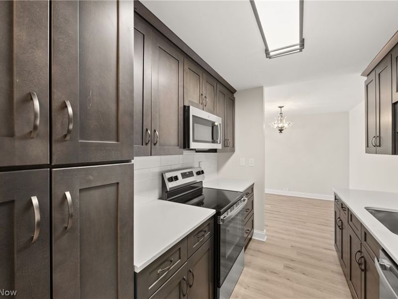 12700 Lake Avenue, Unit 1801, Lakewood, OH 44107 Photo 12