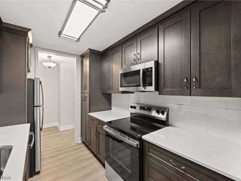 12700 Lake Avenue, Unit 1801, Lakewood, OH 44107 Photo 14