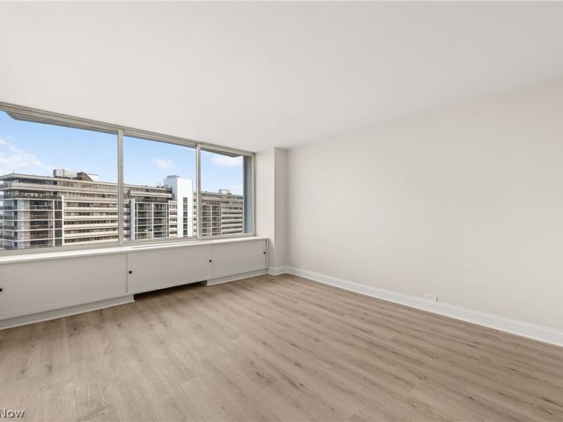 12700 Lake Avenue, Unit 1801, Lakewood, OH 44107 Photo 17