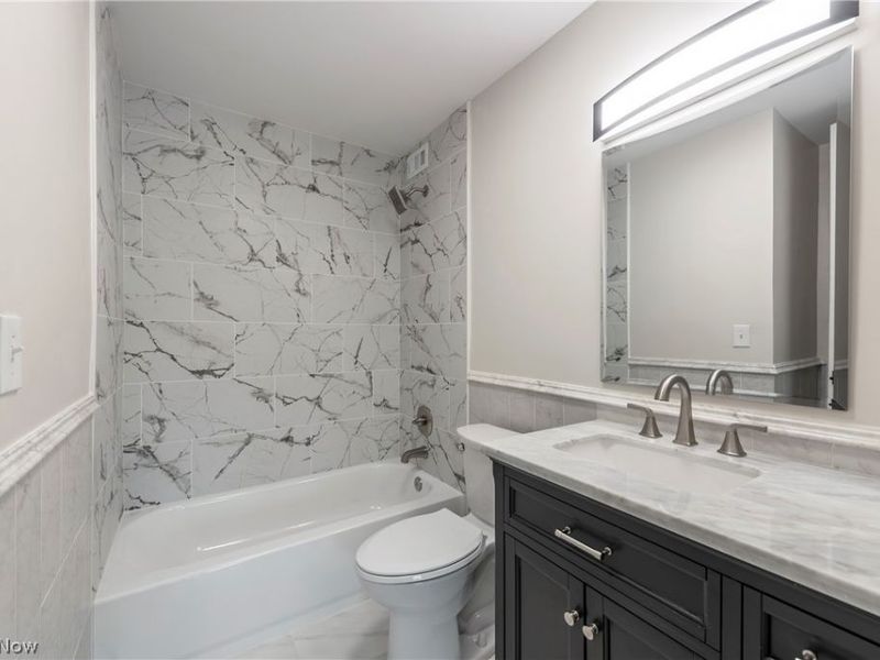 12700 Lake Avenue, Unit 1801, Lakewood, OH 44107 Photo 21