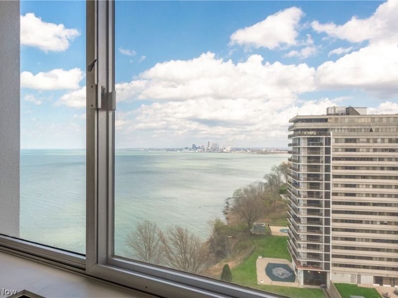 12700 Lake Avenue, Unit 1801, Lakewood, OH 44107 Photo 25